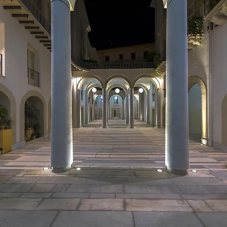 Dimora Tomasi Bed & Breakfast